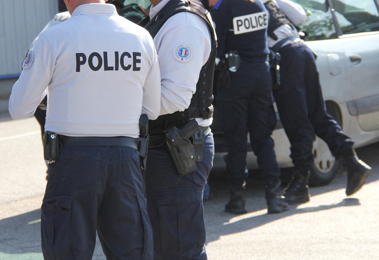 Lyon. L'automobiliste au comportement louche craque devant les policiers en Presqu'île