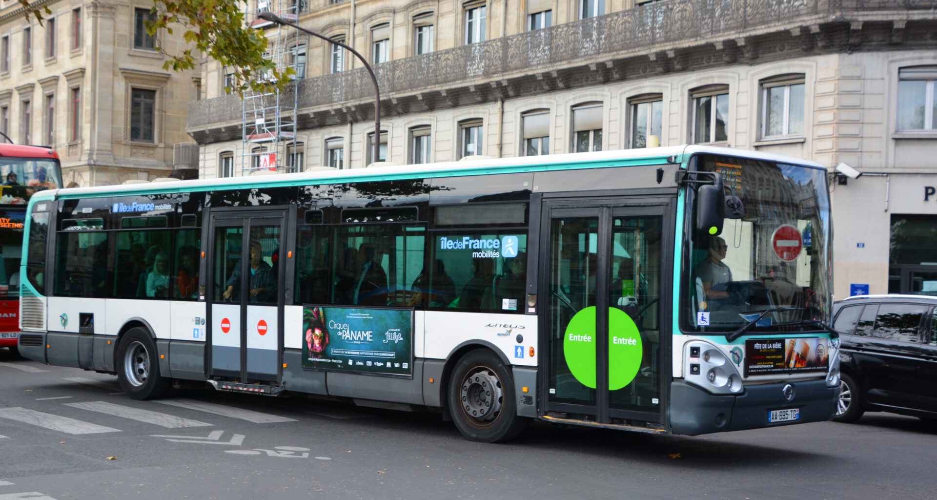 © Shutterstock - La RATP conservera 70 % des lignes de bus et 75 % des agents à Paris et en petite couronne, malgré la fin de son monopole, selon Ile-de-France Mobilités.