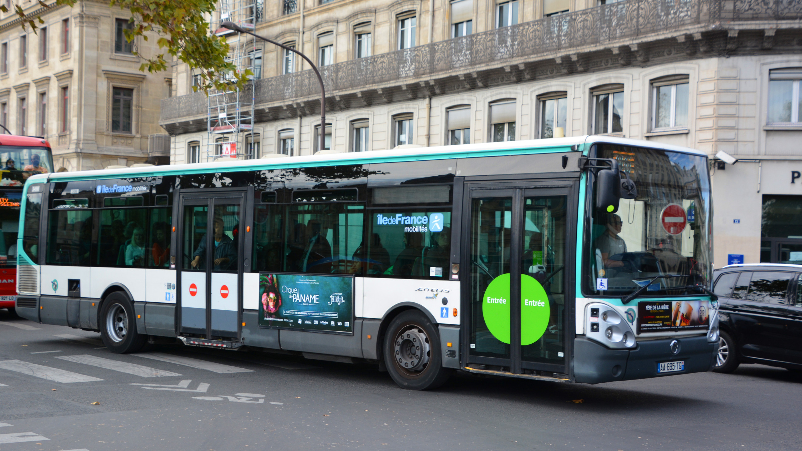 © Shutterstock - La RATP conservera 70 % des lignes de bus et 75 % des agents à Paris et en petite couronne, malgré la fin de son monopole, selon Ile-de-France Mobilités.
