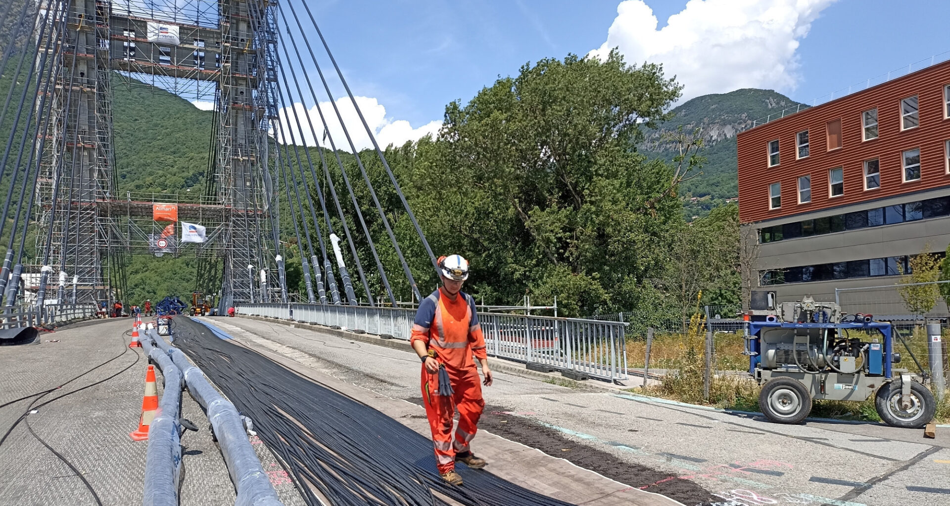 © Thomas Richardson - A Grenoble, le pont d'Oxford a pu rouvrir avec plusieurs semaines d'avance sur le planning.