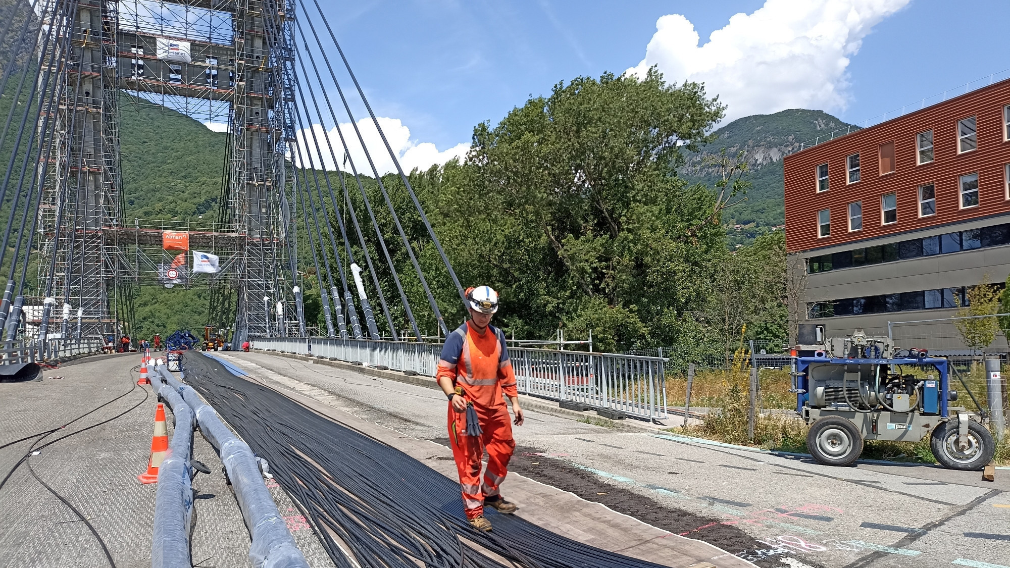 © Thomas Richardson - A Grenoble, le pont d'Oxford a pu rouvrir avec plusieurs semaines d'avance sur le planning.