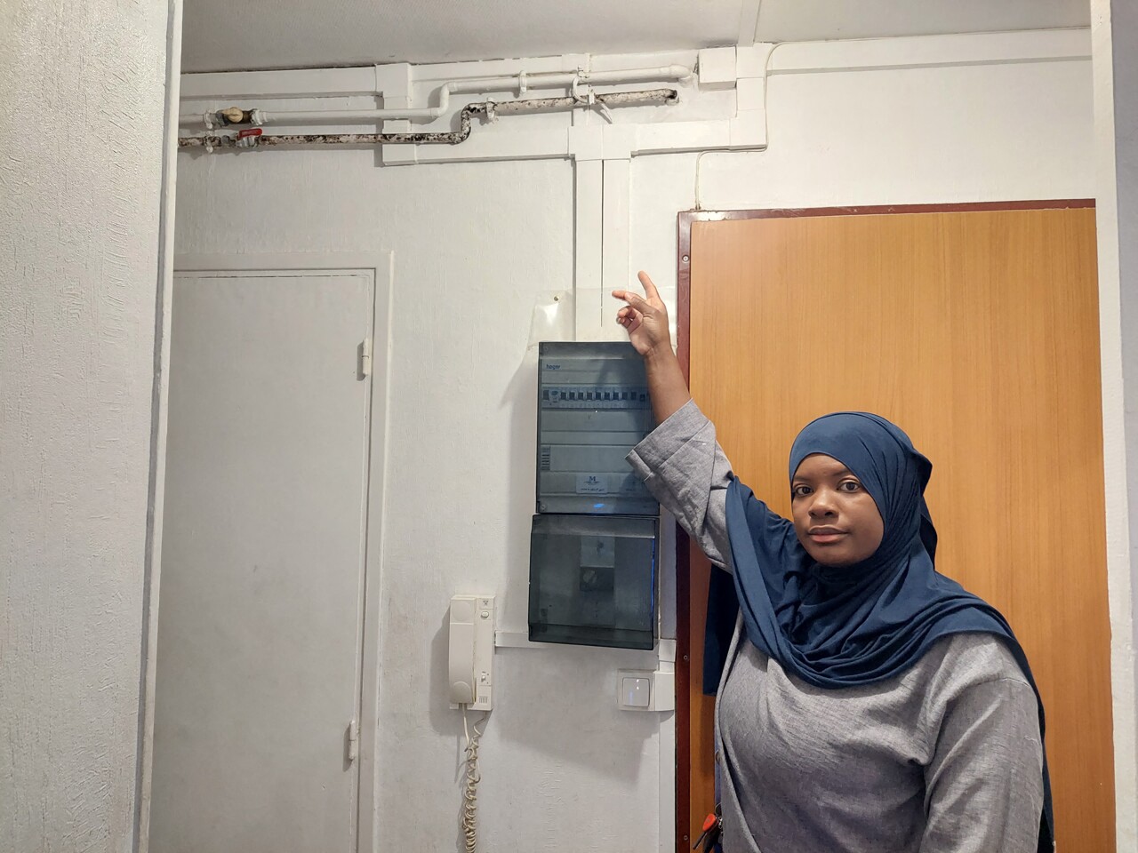 à Rouen, une mère alerte sur l'insalubrité de son appartement