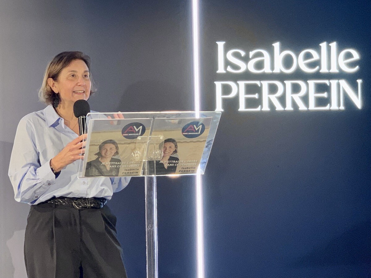 Isabelle Perrein séduit le MoDem, en espérant faire de même avec les commerçants