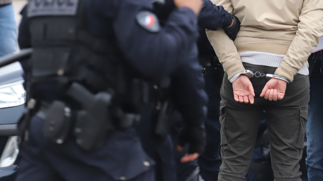 Ivre et vexé, un Grenoblois fonce dans la foule avec sa voiture à Chambéry