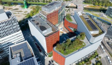 à Strasbourg, un immense bâtiment de 19 088 m² s'élève au Wacken
