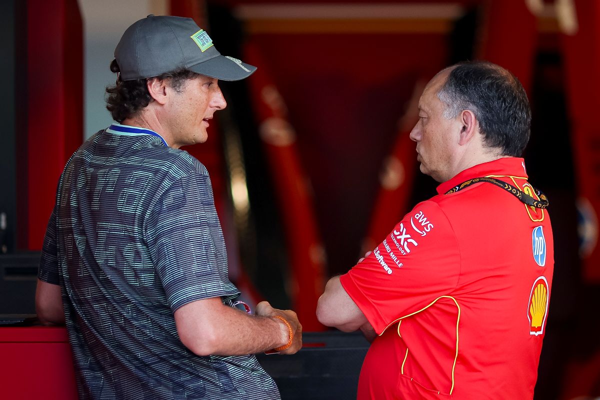 Ferrari calme le jeu : John Elkann réaffirme sa confiance en Vasseur