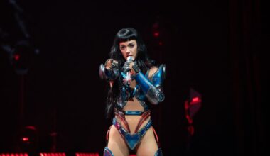 Katy Perry et Justin Trudeau officialisent, la chanteuse et l’ex-Premier ministre canadien s'affichent main dans la main à Paris !