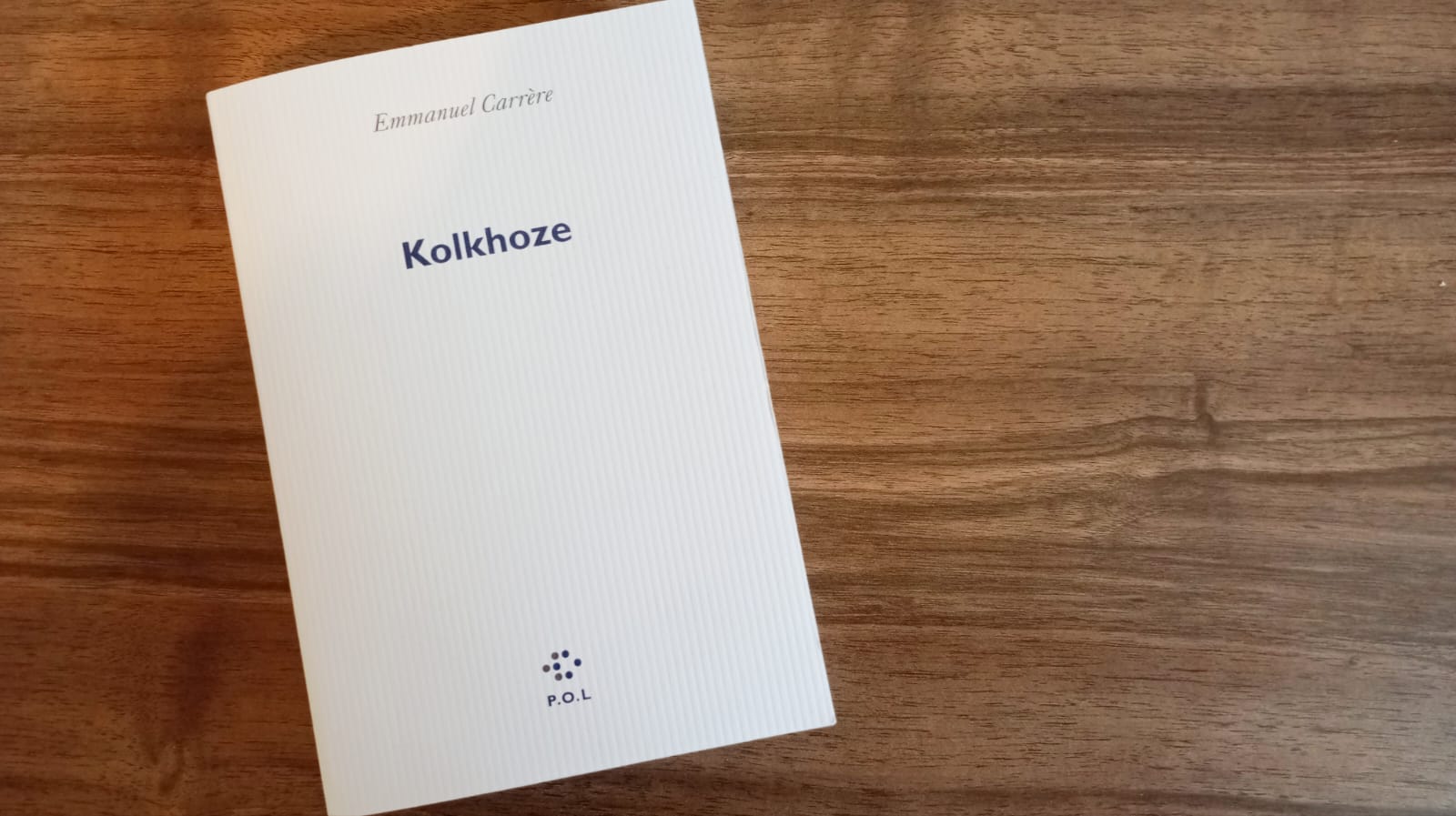 Kolkhoze d'Emmanuel Carrère : entre mémoire intime et Histoire collective