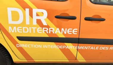 fort bouchon à la sortie de Marseille sur l'A50 causé par un véhicule en panne