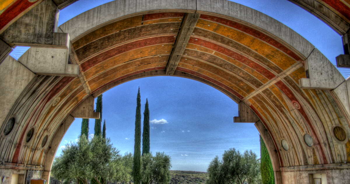 La folle utopie d'Arcosanti, un rêve d'architecte en plein désert qui inspire les urbanistes