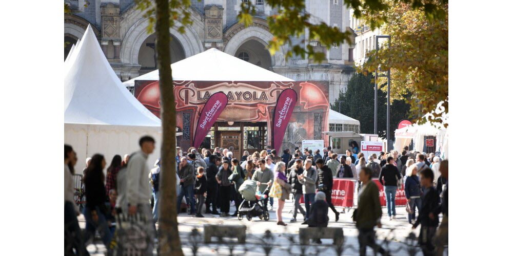 La place Jean-Jaurès était bien garnie ce samedi. Photo Sonia Barcet