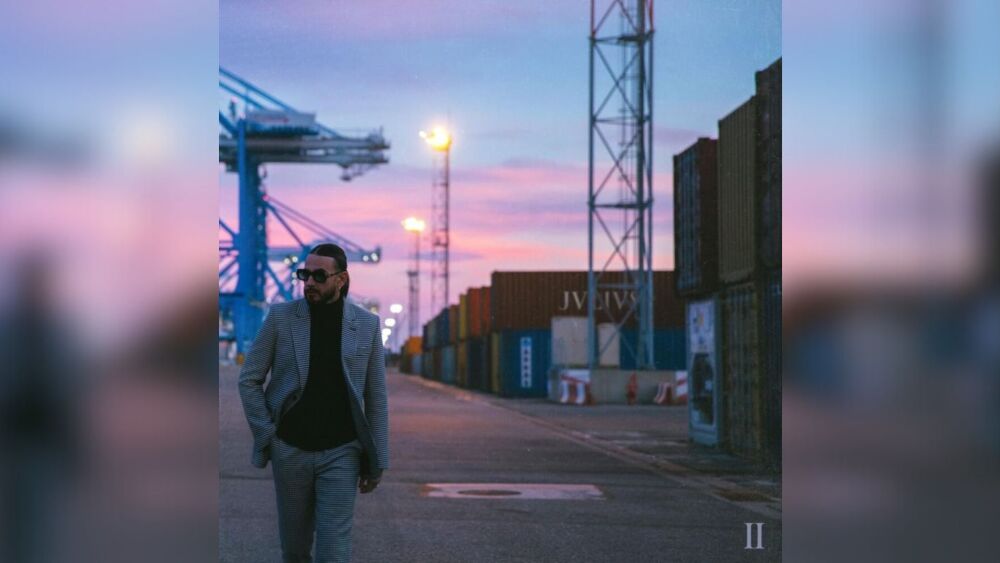 son album "JVLIVS II" dépasse les 500000 ventes