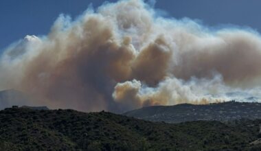 incendie en cours sur la commune de Saint-Florent,un camping menacé, au moins 15 hectares parcourus