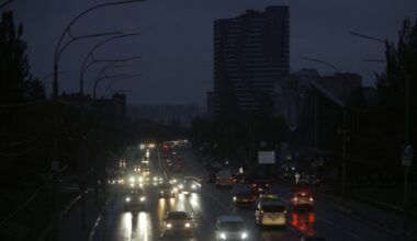 Ukraine : la Russie pilonne le réseau énergétique, un enfant tué