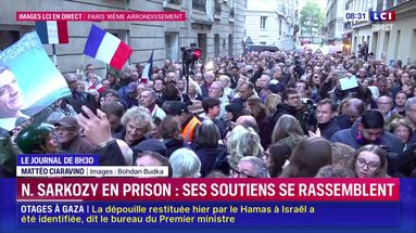 Les soutiens de Nicolas Sarkozy rassemblés devant son domicile