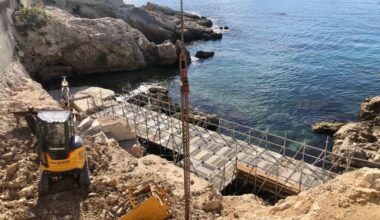 deux mois de travaux à l'anse de Maldormé, les rochers fermés au public, la plage reste ouverte