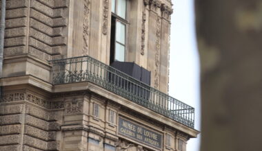 Arrestations après le vol au Louvre, burgers... Le récap de l'info du week-end à Paris et en Île-de-France