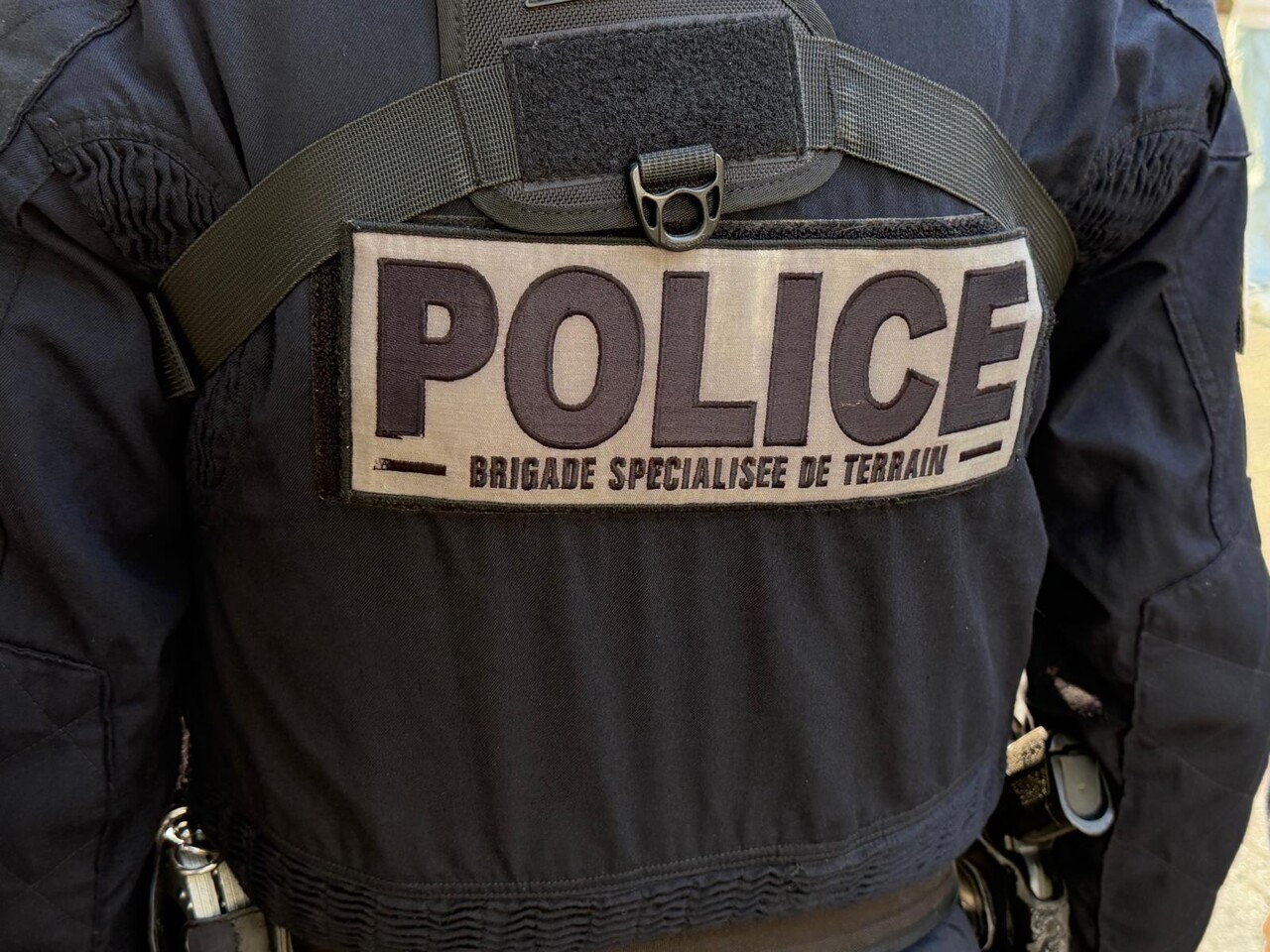 Lyon. Un homme violemment agressé à coups de machette dans la rue, ce qu'il s'est passé