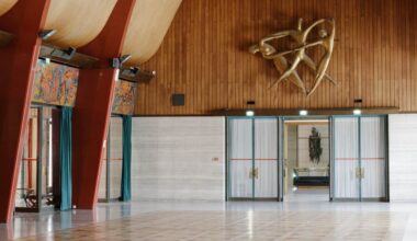 Les décors spectaculaires, inventifs et précieux de Maxime Old à Rouen