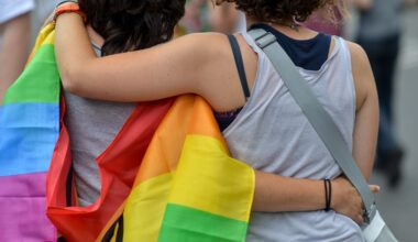 Théo et Aurélie racontent comment se sont déroulés leurs coming out