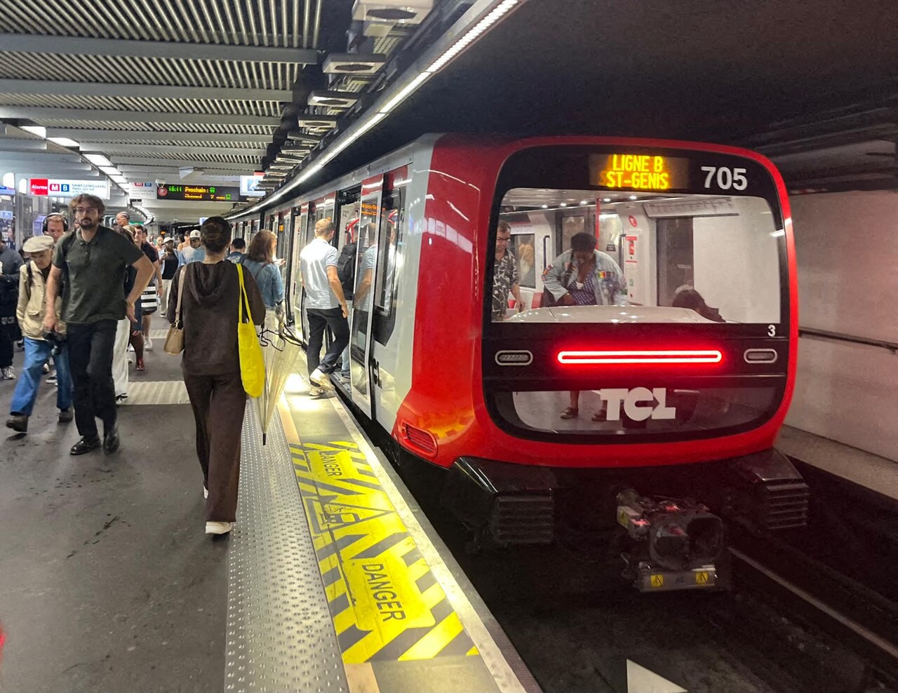 Lyon. Les métros TCL plus nombreux ce dimanche, des bus déviés : voici pourquoi