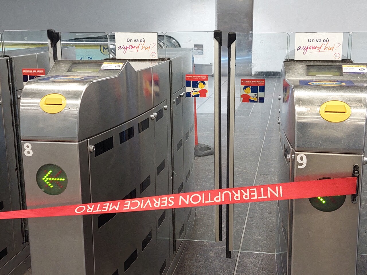 La station de métro Jean-Jaurès évacuée en fin de soirée ce vendredi, avant la fin du service