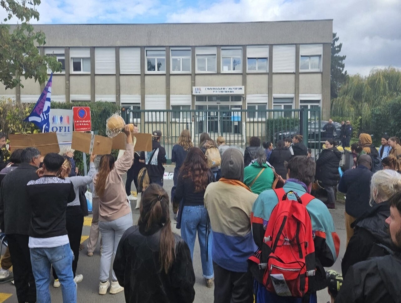 nouvelle action des migrants installés à Maurepas
