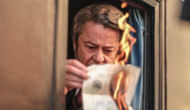 "J’ai un faible pour les méchants", Thibault de Montalembert se confie sur son rôle du juge Rochefort dans la série de TF1