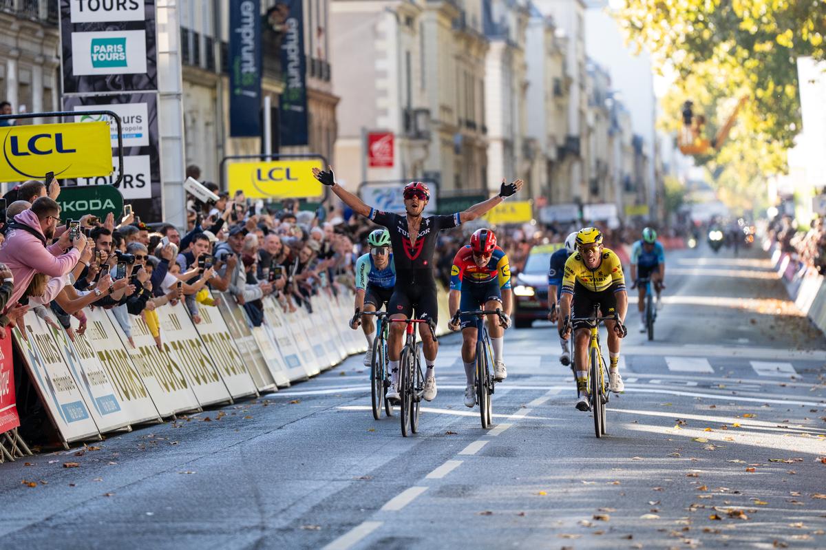 Matteo Trentin profite du sabordage du duo français et s’offre une troisième victoire