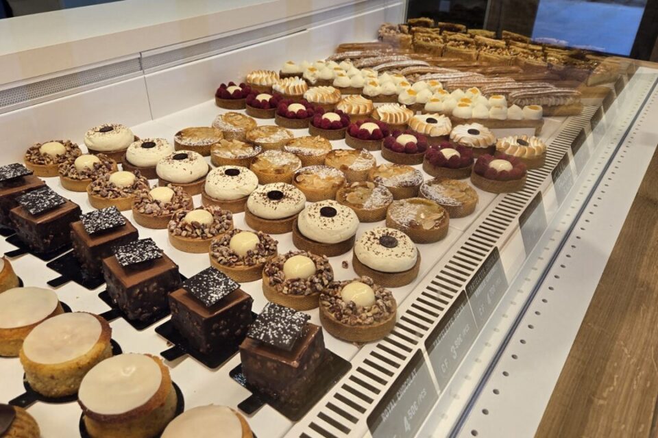 La boulangerie Chez Fred sur l'île de Nantes propose du pain, des viennoiseries, des pâtisseries ainsi qu'une offre snacking avec des sandwichs et des salades.