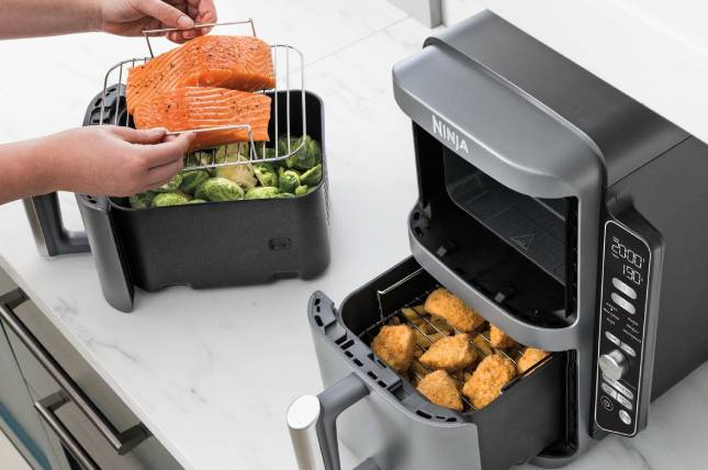 "Un Airfryer pratique, puissant et bien pens&eacute;" : cet Airfryer Ninja vertical s