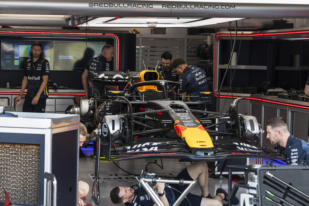 peu de nouveautés, Red Bull et Mercedes seules à innover