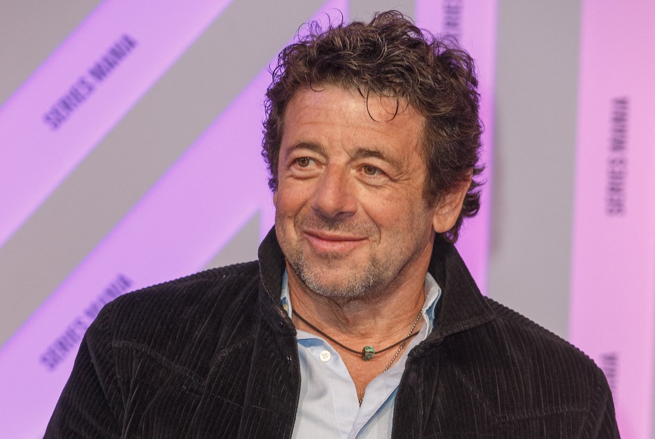 Patrick Bruel et Amanda Sthers toujours très proches : échanges complices ponctués d’une mystérieuse lettre majuscule