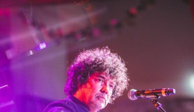 Strasbourg. Yarol Poupaud raconte Johnny en anecdotes et en musique à Saint-Guillaume