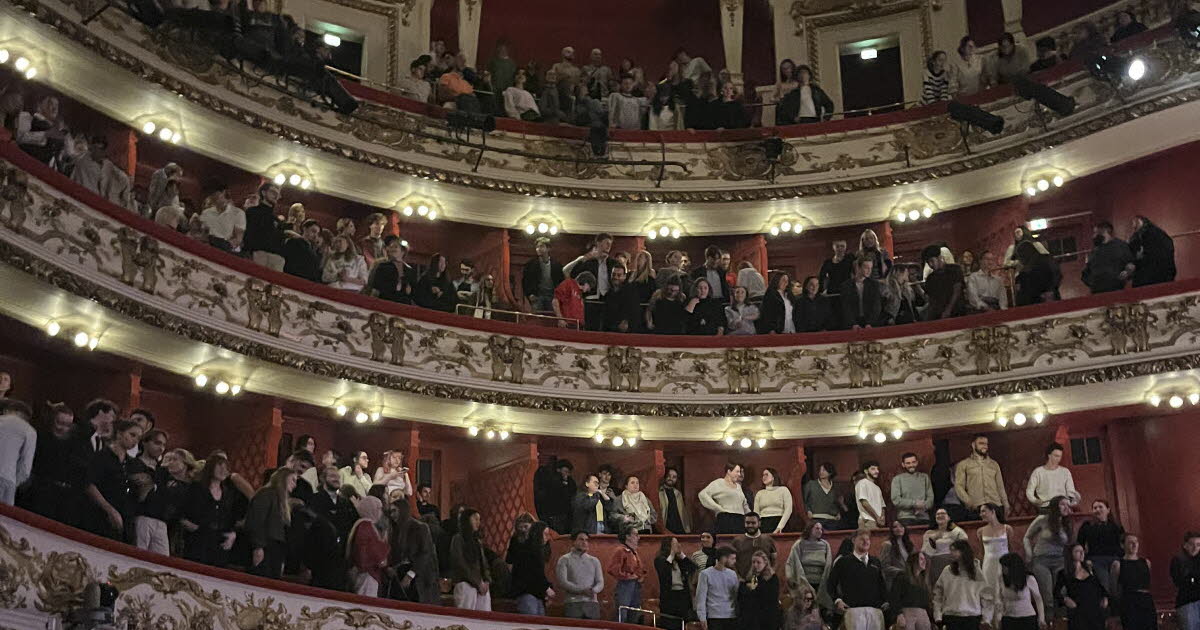 l’opération de séduction des jeunes a réussi