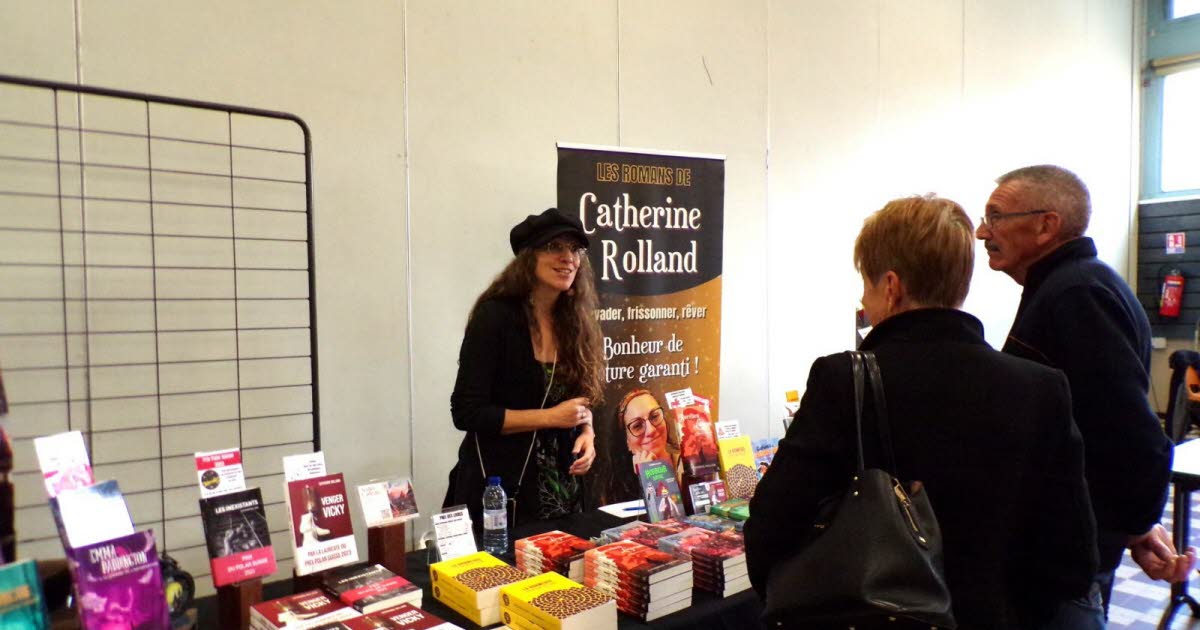 En images. Le salon du livre s'ancre à Saint-Martin-en-Haut pour la seconde édition