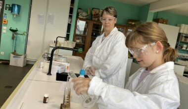 Malzéville. Expériences et enquêtes pour célébrer la science