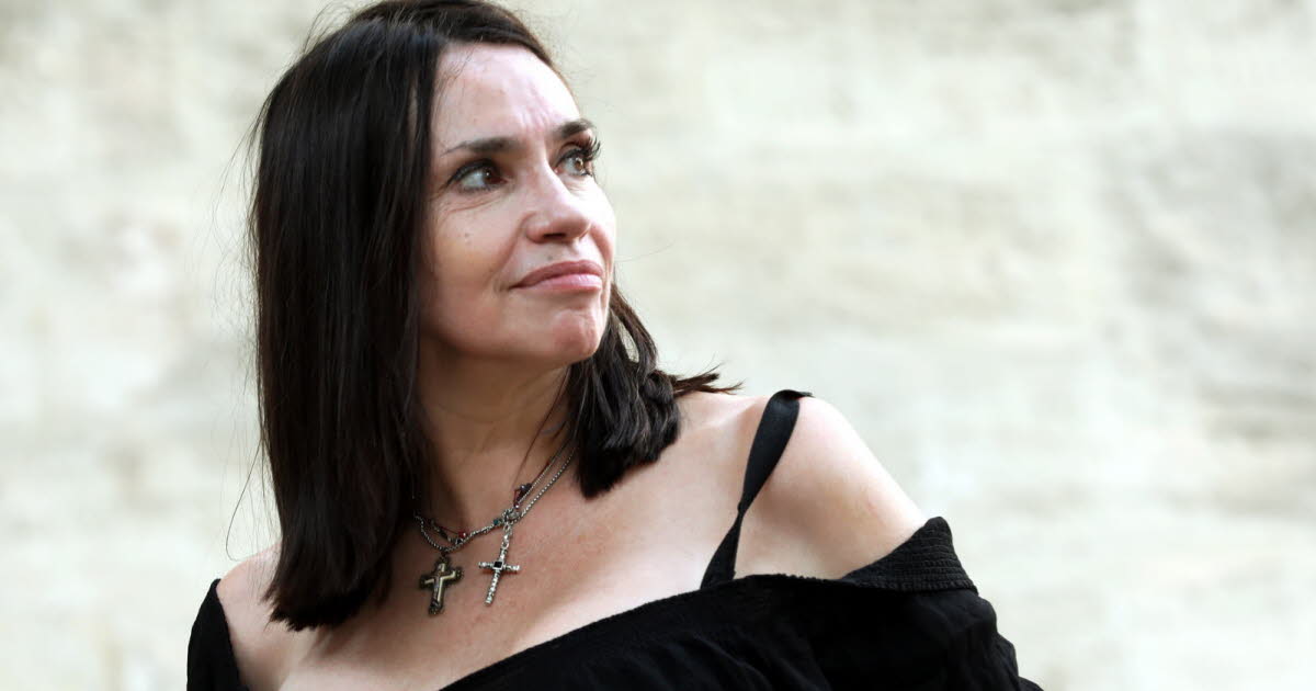 Saint-Martin-d'Hères. Béatrice Dalle rend hommage à Kurt Cobain