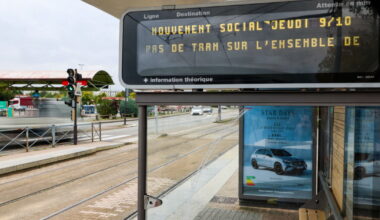 la direction dépose plainte contre X