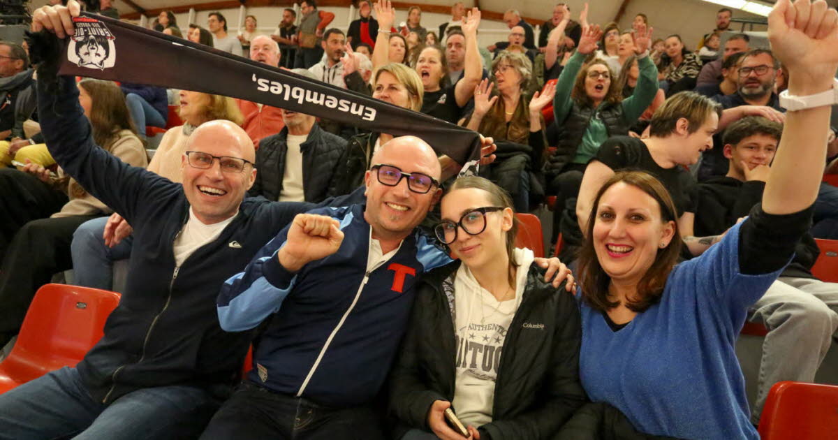 pour le premier match au plus haut niveau des Louves de Saint-Dié, des supporters fiers et remontés à bloc