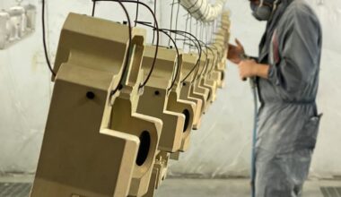 Loire. Depuis 40 ans, Agostinelli travaille pour les grands noms de la Défense