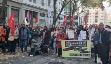 une centaine de personnes devant la préfecture pour défendre le droit des étrangers