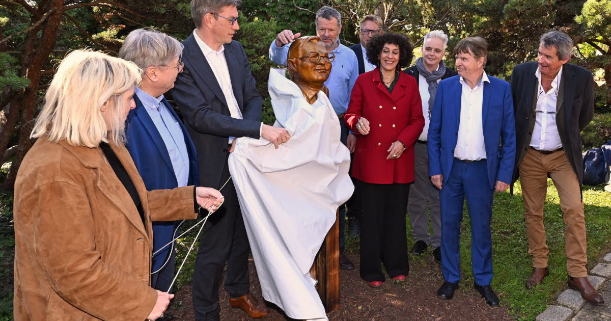 Photos . Hommage à Jean-Marie Pelt et aux acteurs de l'écologie au Jardin Botanique de Villers-lès-Nancy