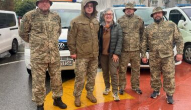 elle achemine des ambulances en Ukraine