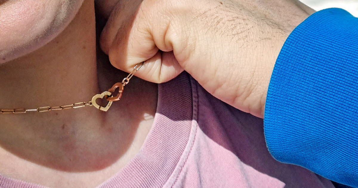 Saint-Étienne. Il tente d’arracher un collier à une sexagénaire, des passants le poursuivent