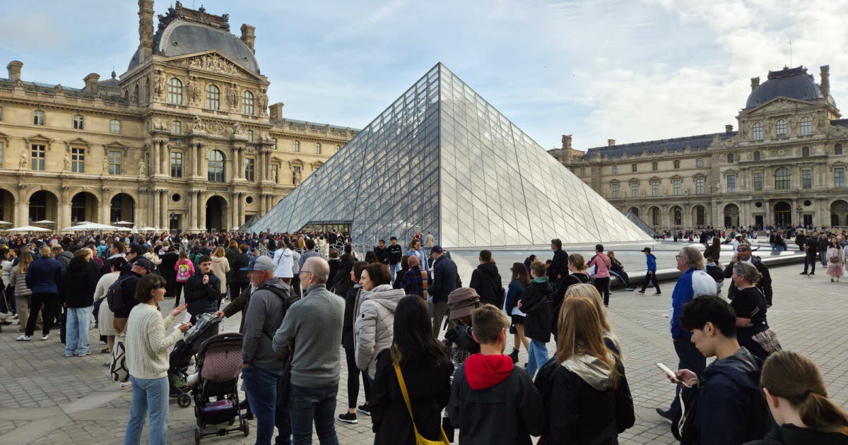 le musée a rouvert, Emmanuel Macron veut des « mesures de sécurisation »