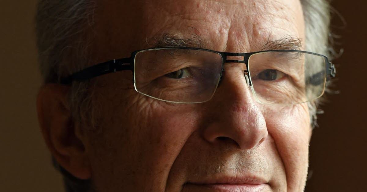 Le commentaire. Hoeffel, en trois points