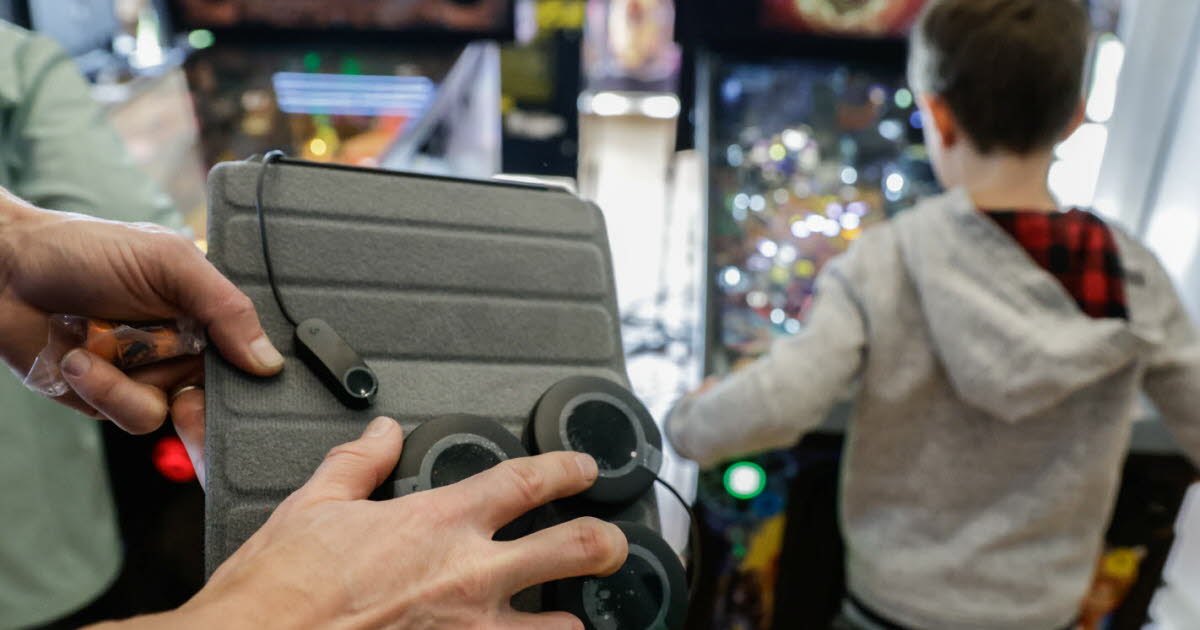Illkirch-Graffenstaden. Au salon du flipper, des machines adaptées aux joueurs handicapés