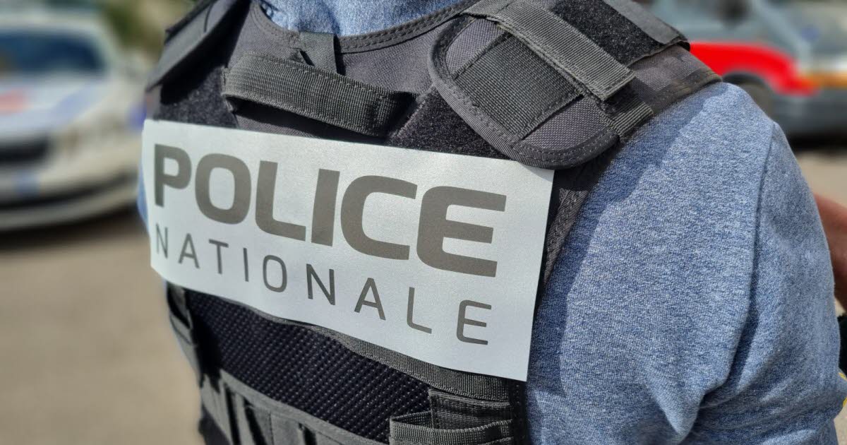 Saint-Étienne. Circulant à vive allure et sans permis, il est interpellé par les forces de police