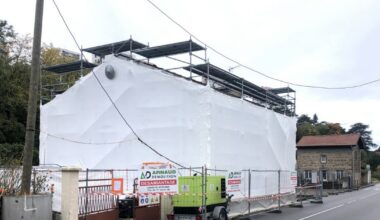 désamiantage puis démolition en cours